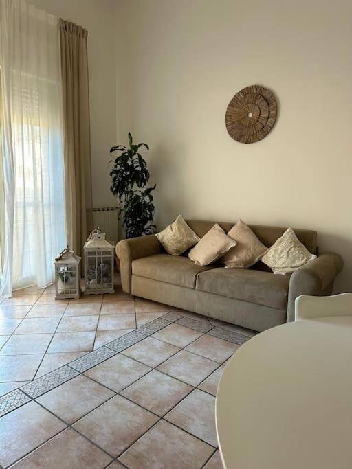 Carrie'S Home - Roma فيوميتشينو المظهر الخارجي الصورة